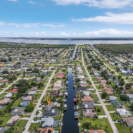 Gulf Access, Kayaks, Heated Pool - Cape By The Ocean - Roelens Villa Cape Coral Exterior photo