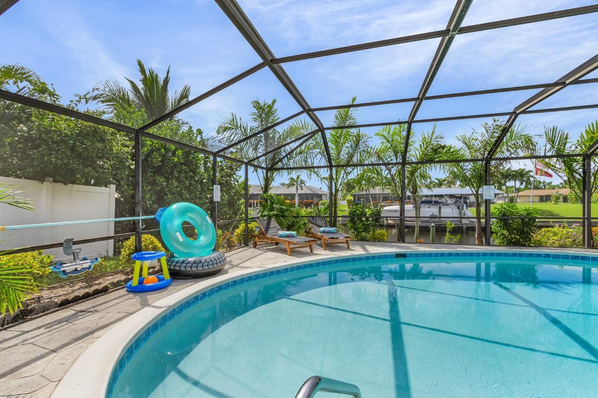 Gulf Access, Kayaks, Heated Pool - Cape By The Ocean - Roelens Villa Cape Coral Exterior photo